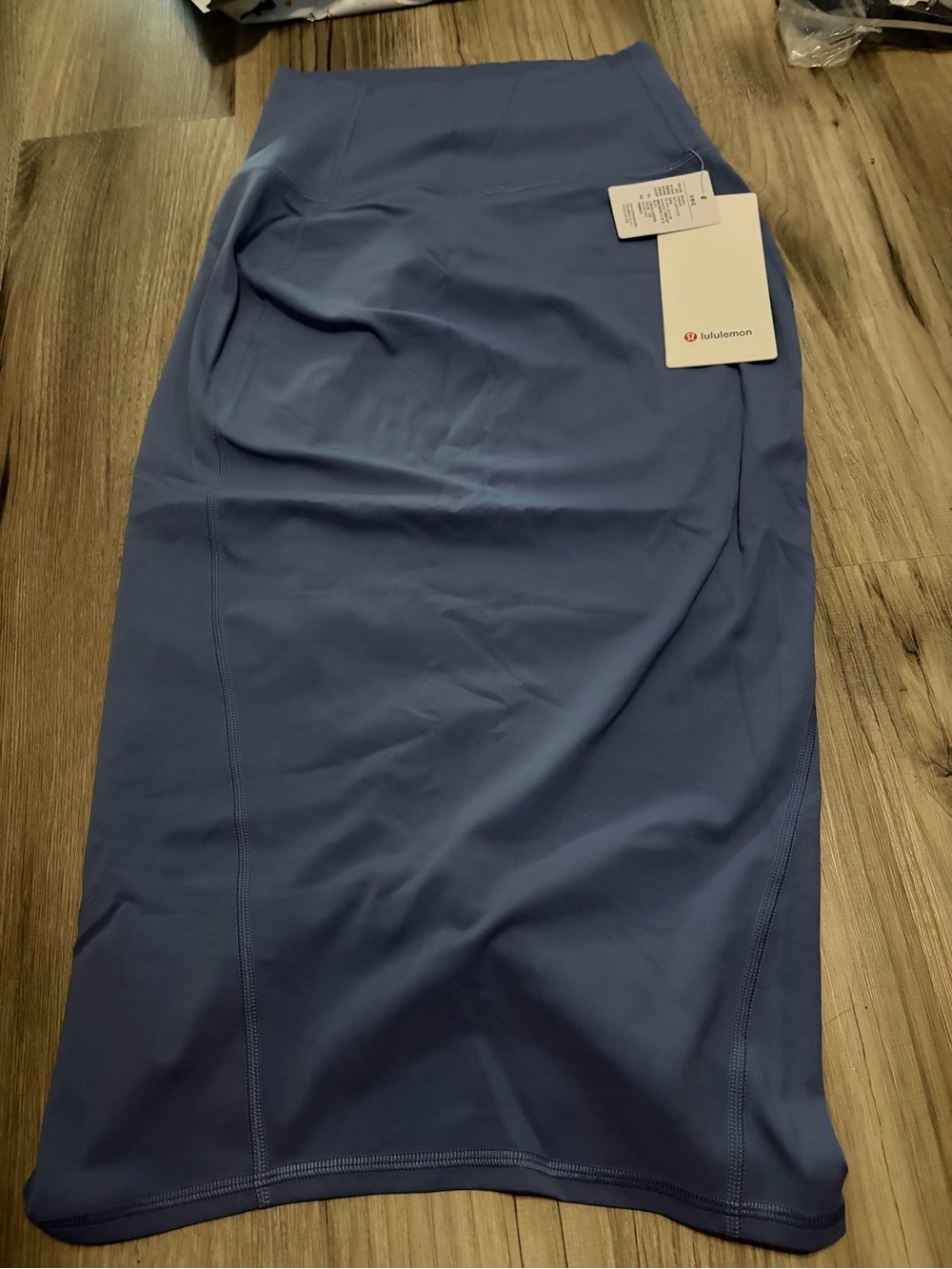 Lululemon Asian edition nulu skirt